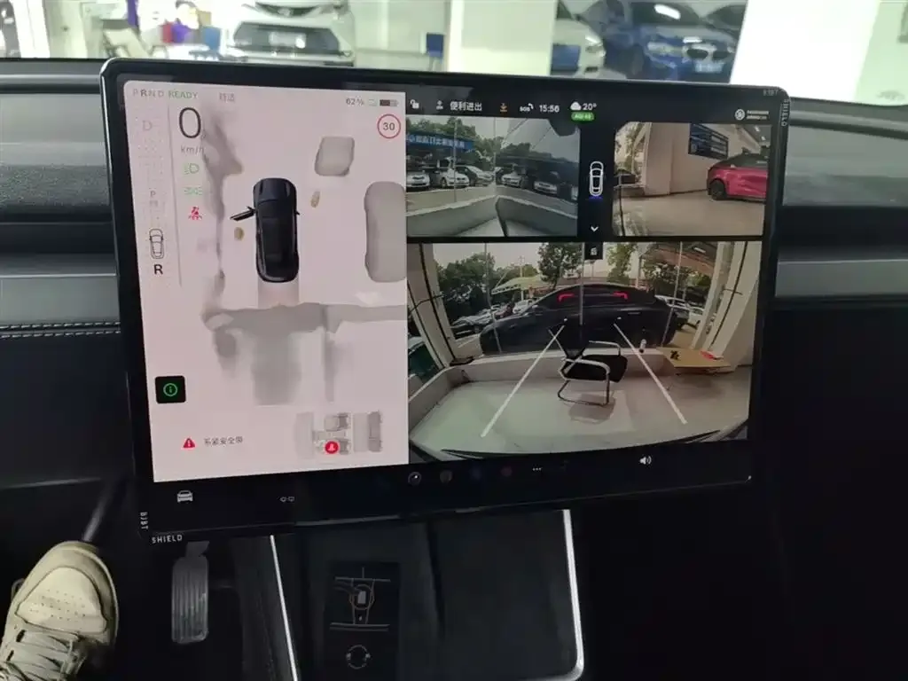 Tesla Model Y — фото 6