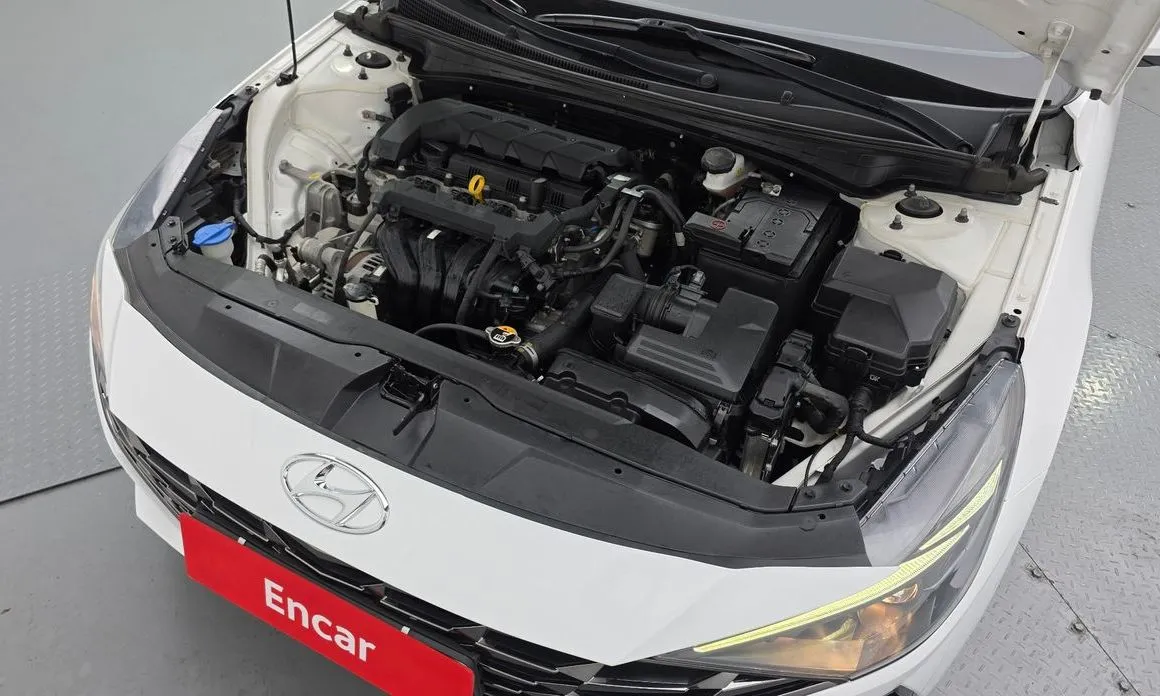 Hyundai AVANTE 2021 из KR, фото 6