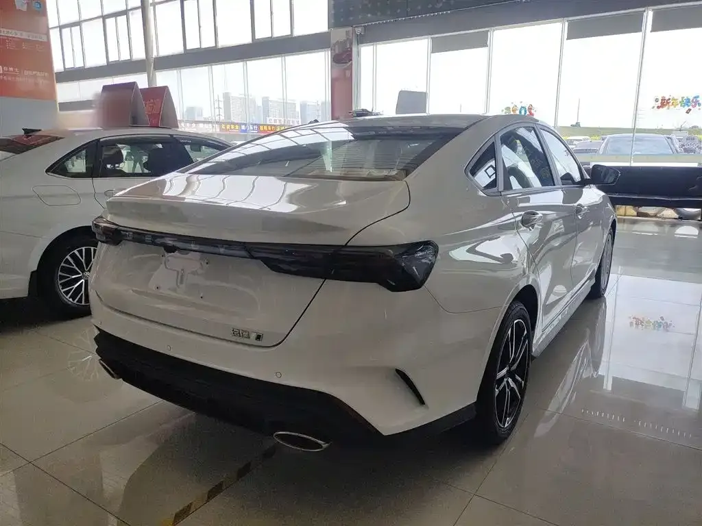 Geely Binrui — фото 8