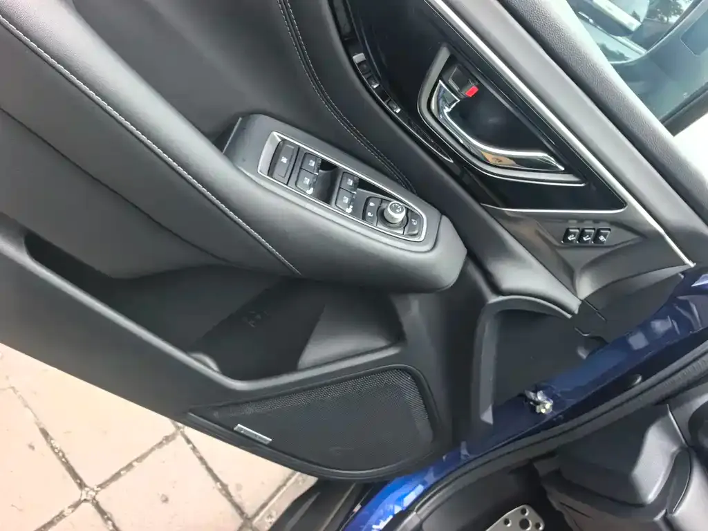 Subaru Outback 2022 из CN, фото 2
