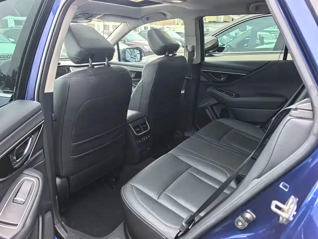 Subaru Outback 2022 из CN, фото 3
