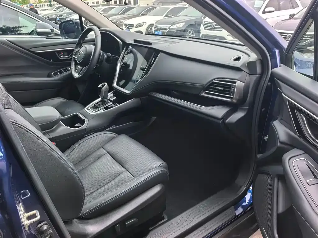 Subaru Outback 2022 из CN, фото 10