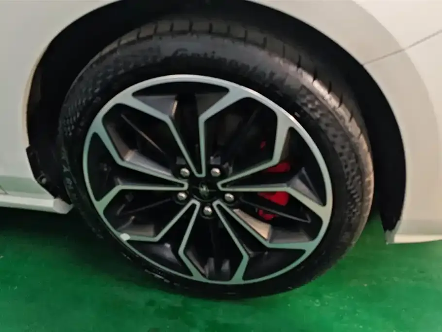 Ford Focus 2021 из CN, фото 2