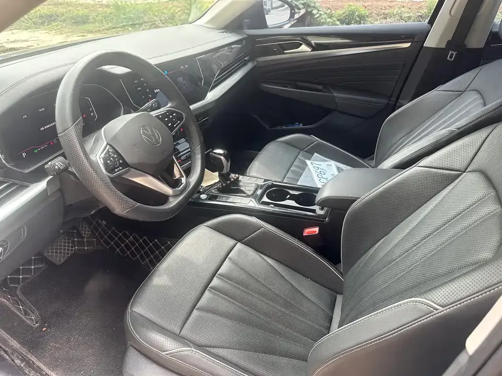 Volkswagen Passat 2024 из CN, фото 9