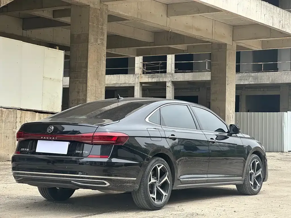 Volkswagen Passat 2024 из CN, фото 8