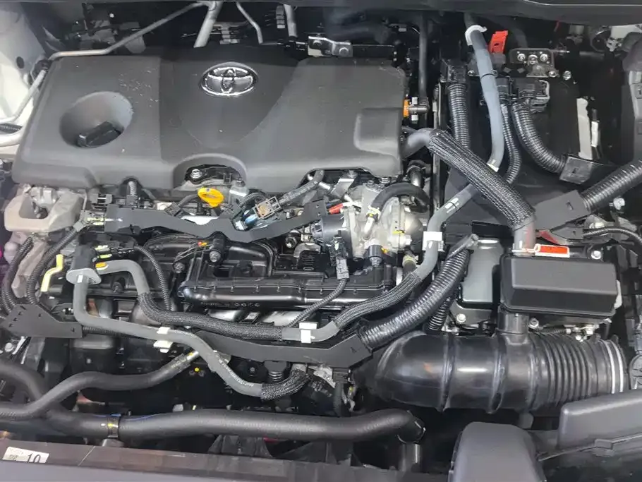 Toyota Granvia — фото 10