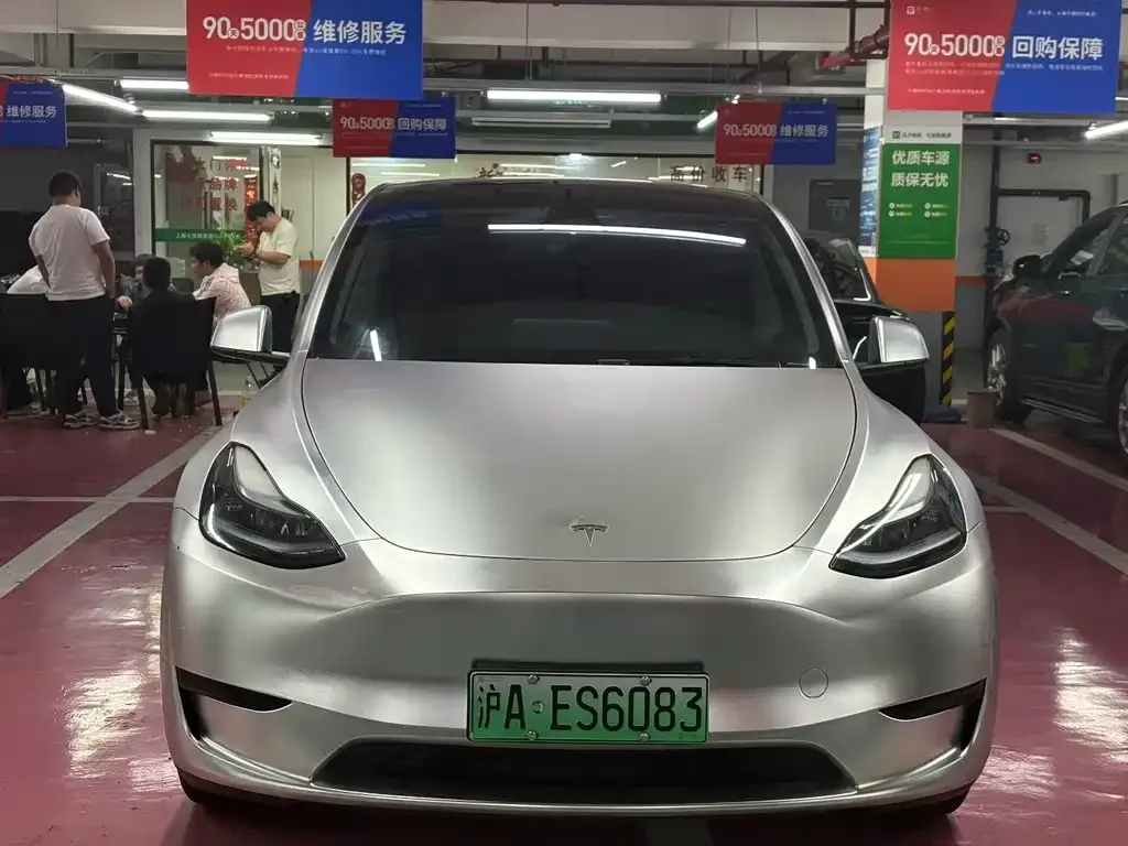 Tesla Model Y — фото 3