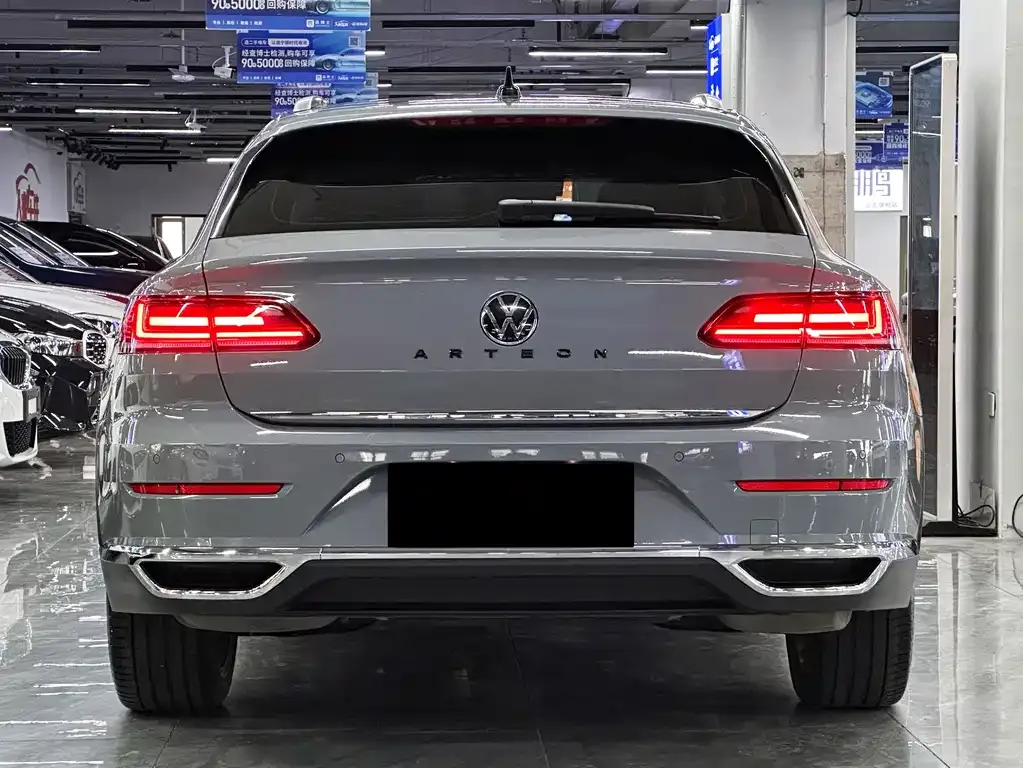 Volkswagen CC 2024 из CN, фото 2