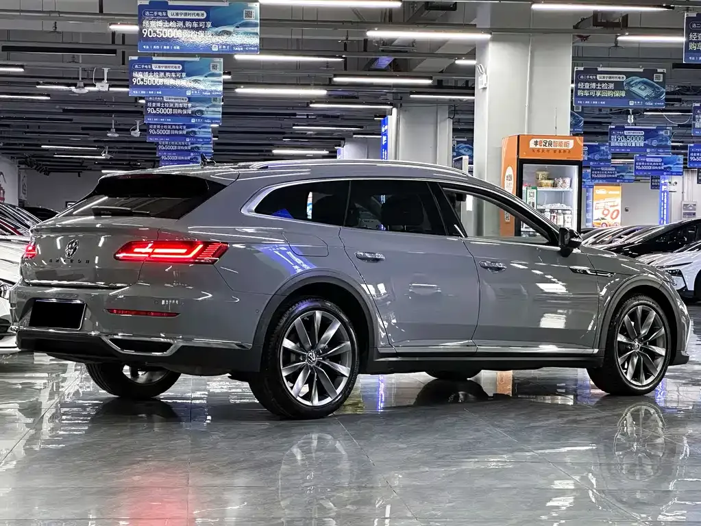 Volkswagen CC 2024 из CN, фото 10
