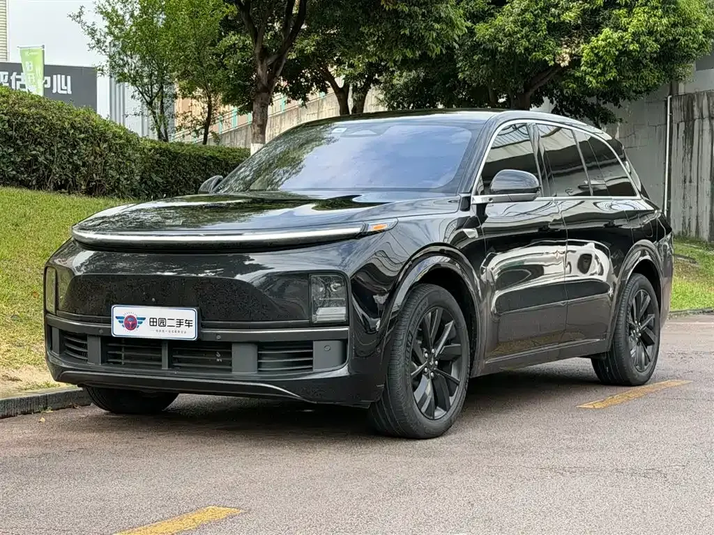 Li Auto L8