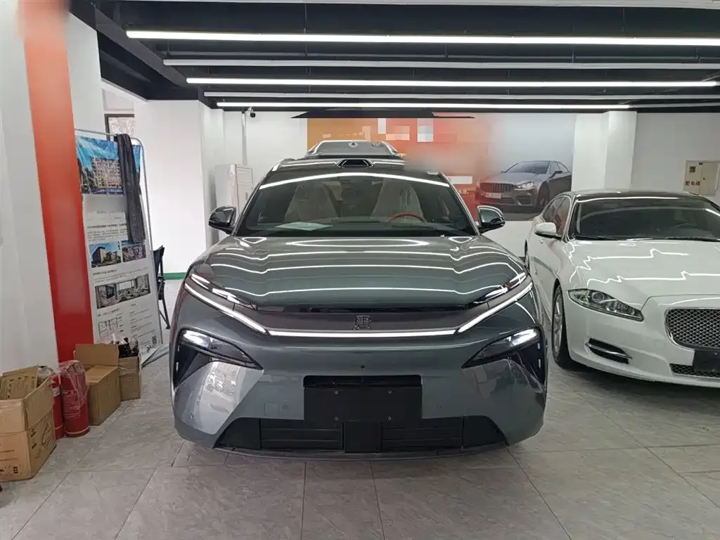 BYD Tang L — фото 2