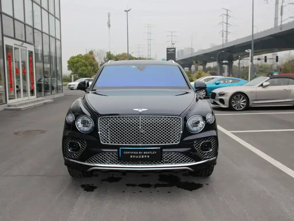 Bentley Bentayga — фото 10