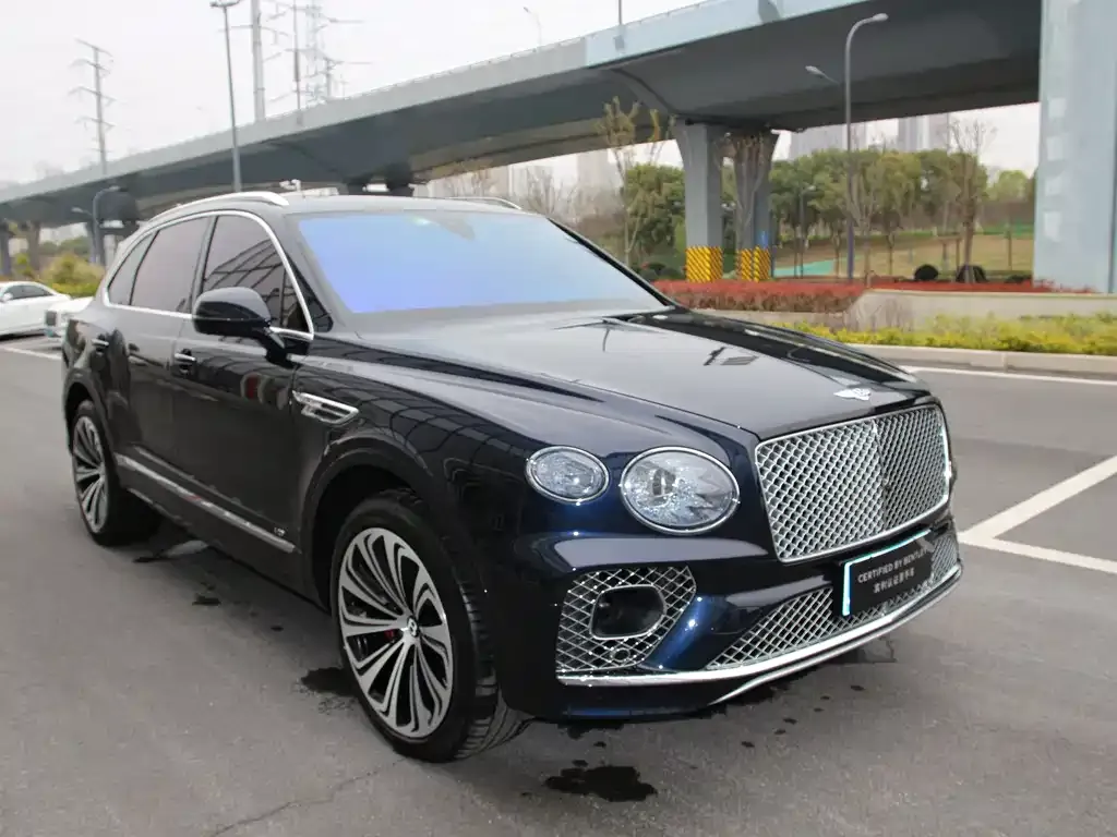 Bentley Bentayga — фото 9