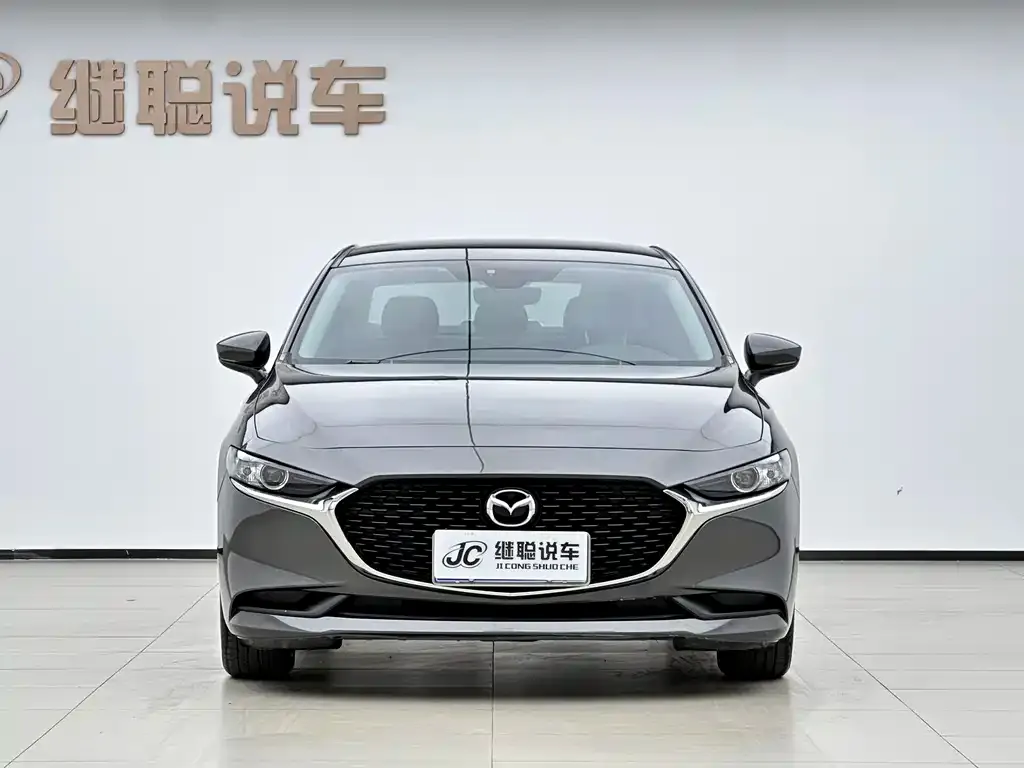Mazda 3 Axela — фото 3