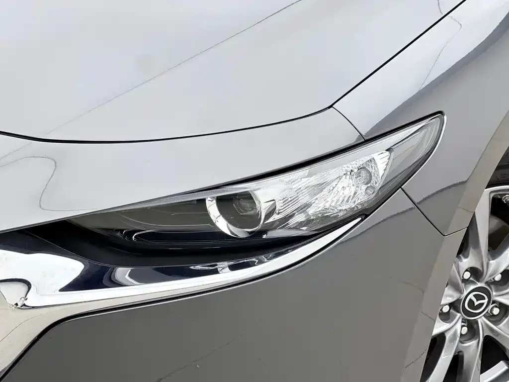 Mazda 3 Axela — фото 8