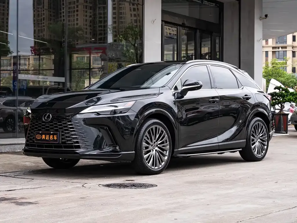 Lexus RX — фото 1