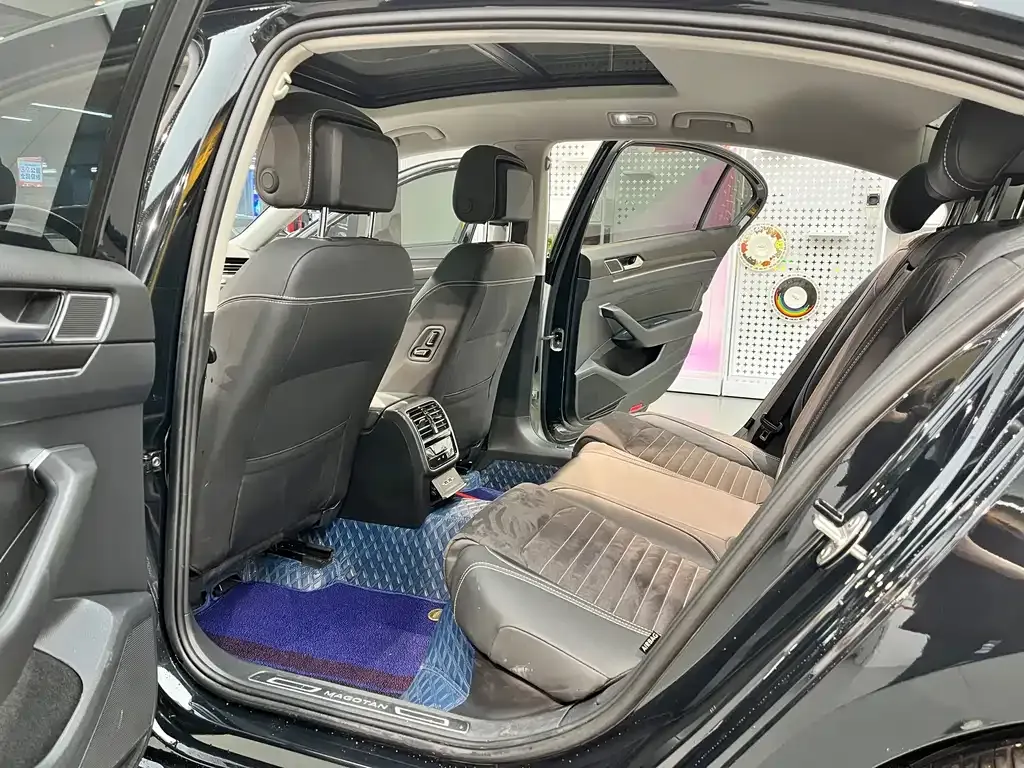 Volkswagen Magotan 2022 из CN, фото 9