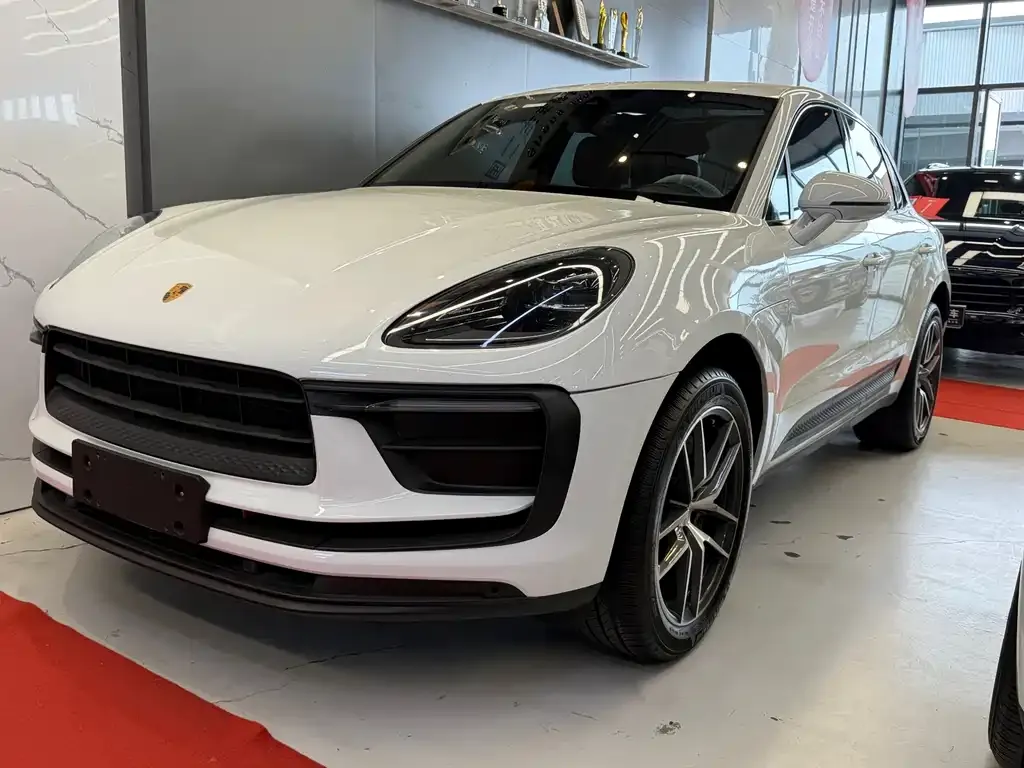 Porsche Macan — фото 1