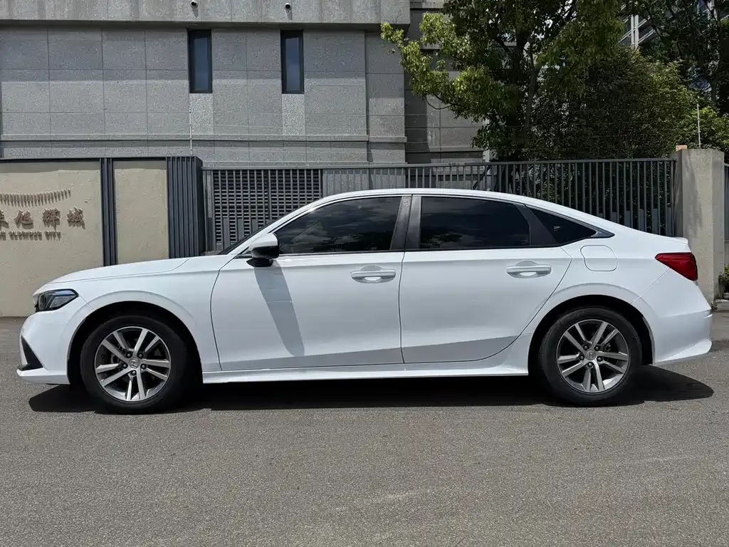 Honda Civic — фото 8