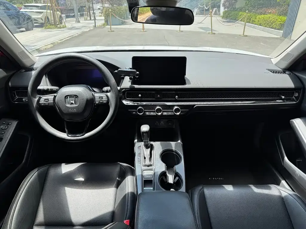 Honda Civic — фото 7
