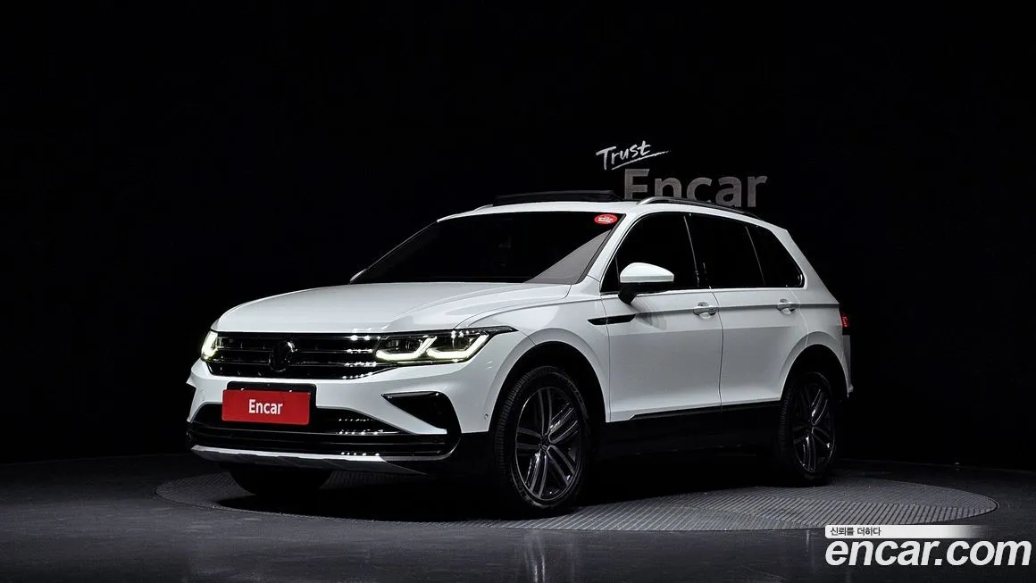 Volkswagen Tiguan — фото 1