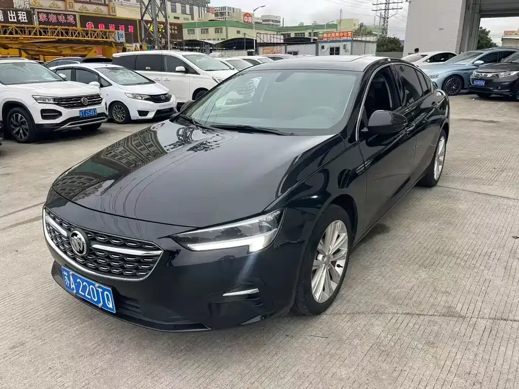 Buick Regal — фото 1