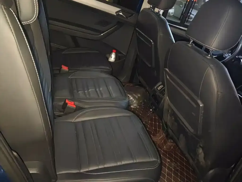 Volkswagen Touran 2022 из CN, фото 8