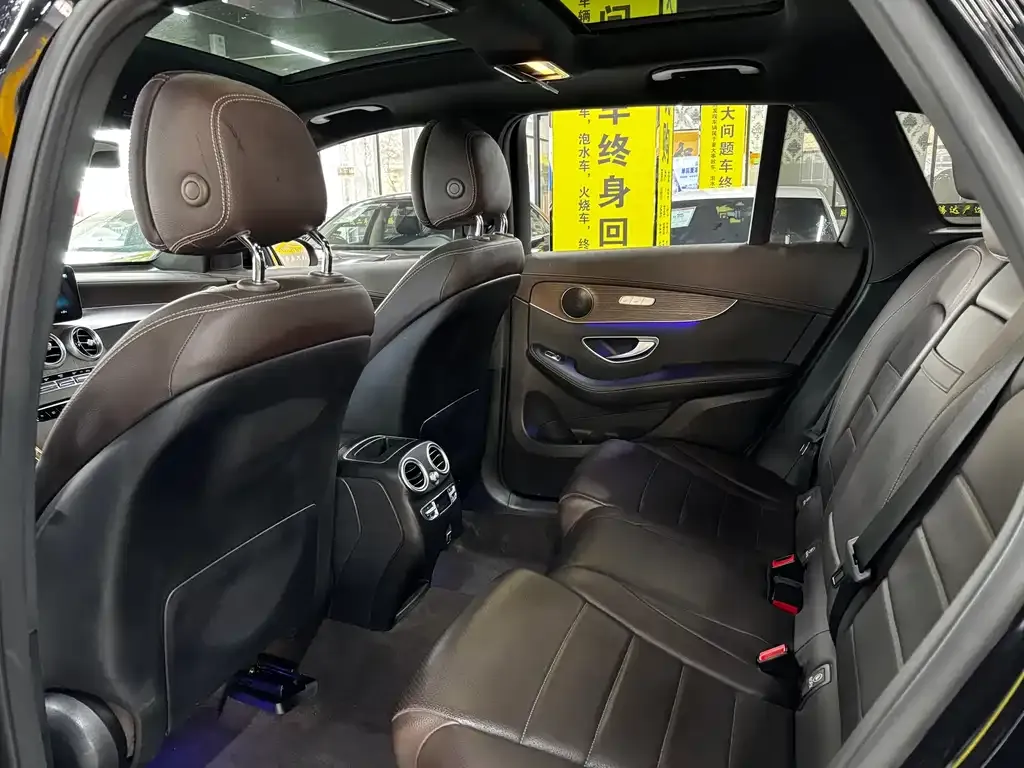Mercedes-Benz GLC 2023 из CN, фото 2
