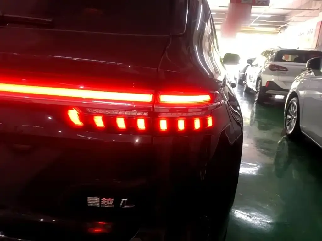 Geely Xingyue L — фото 3