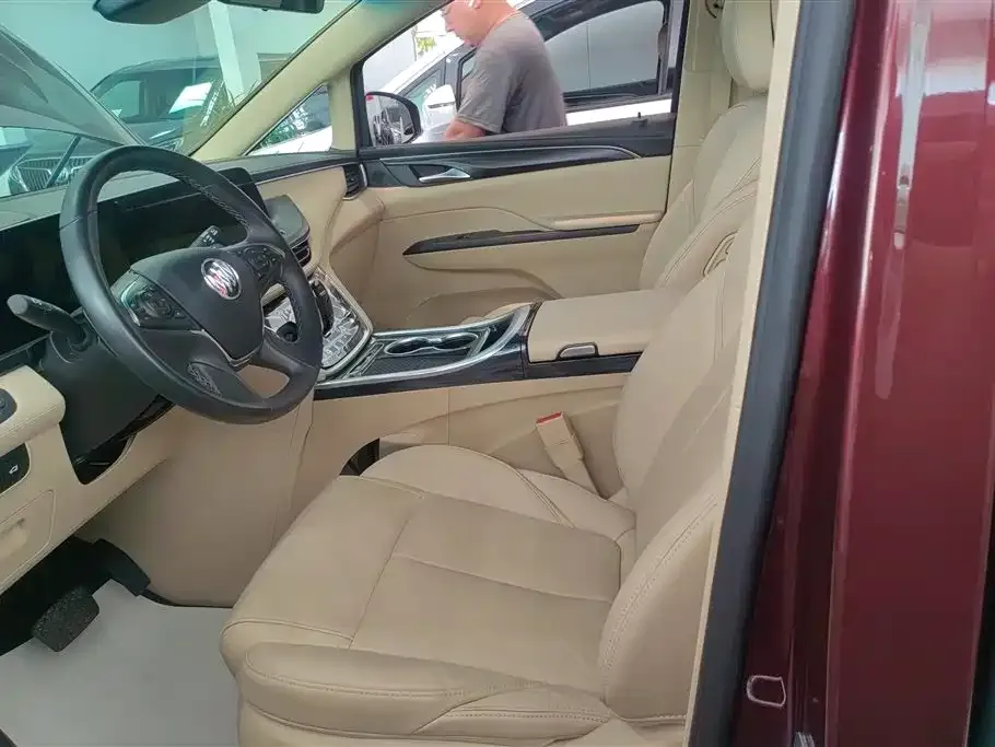 Buick GL8 2023 из CN, фото 9