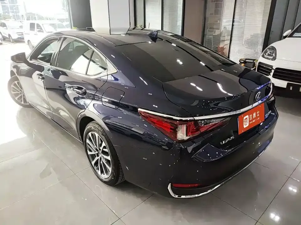 Lexus ES 2024 из CN, фото 9