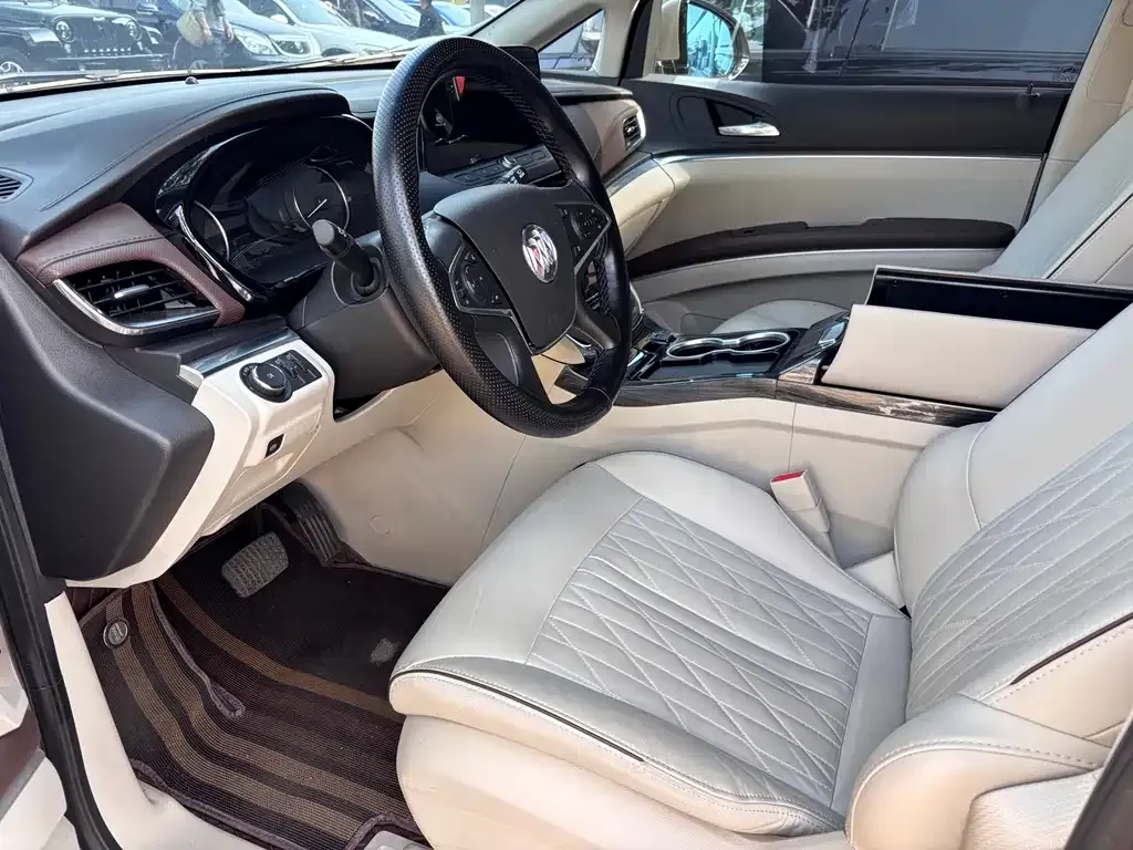 Buick GL8 2022 из CN, фото 10