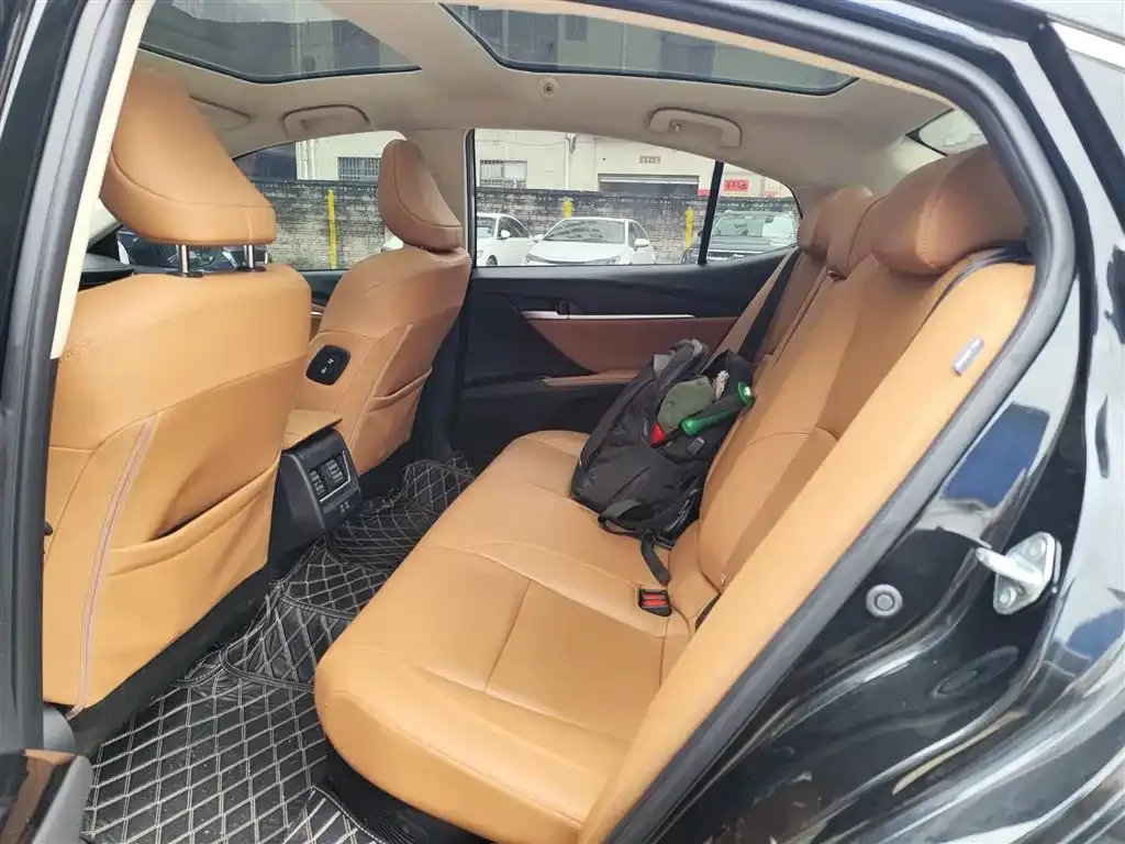 Toyota Camry 2025 из CN, фото 3