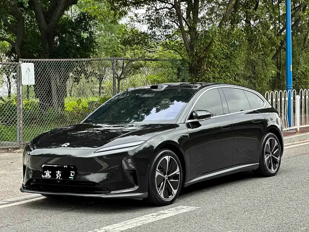 NIO ET5T
