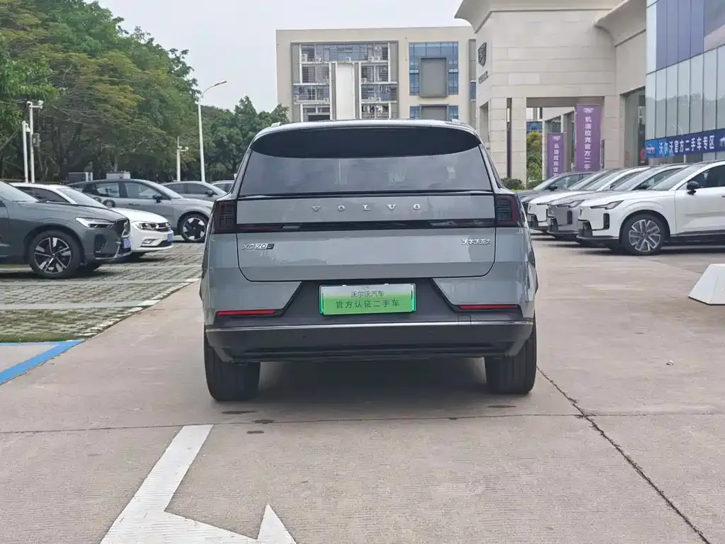 Volvo XC70 Plug-in Hybrid 2025 из CN, фото 7