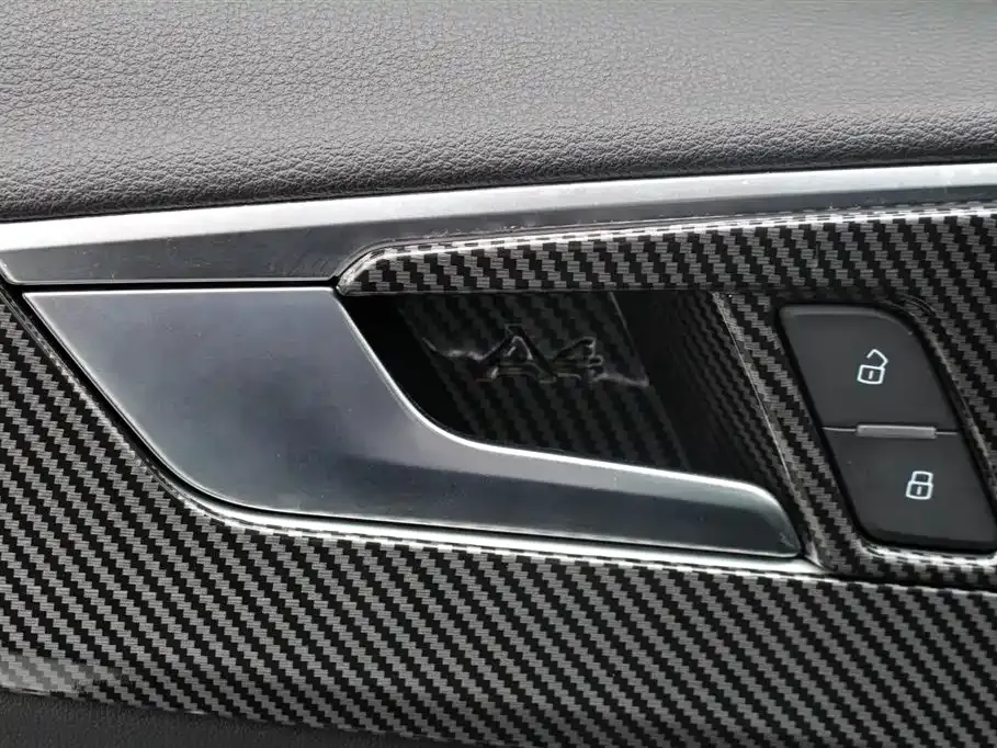 Audi A4L — фото 8