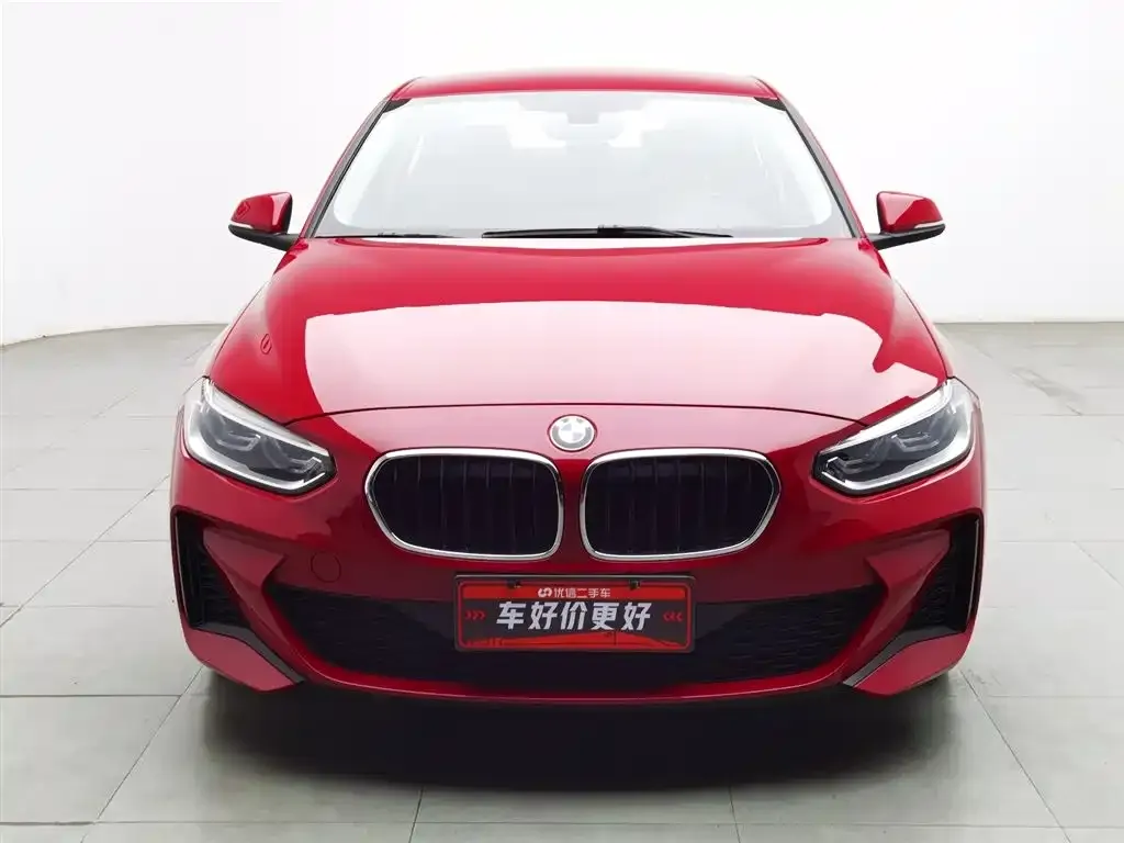 BMW 1 Series 2021 из CN, фото 5