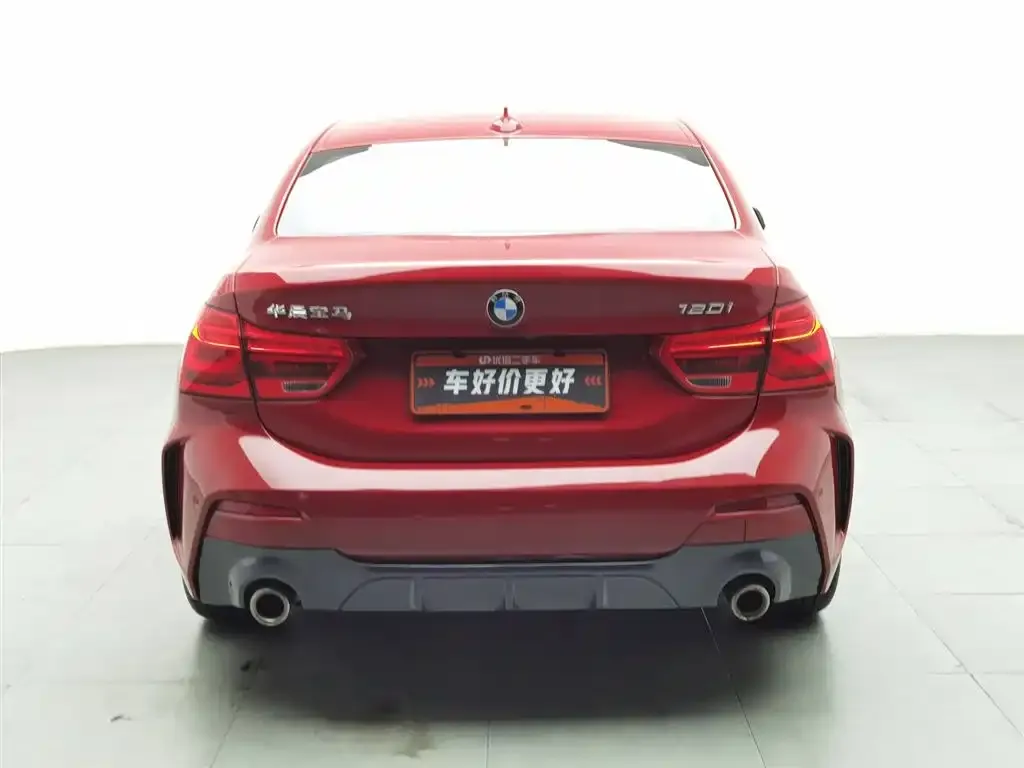 BMW 1 Series 2021 из CN, фото 2
