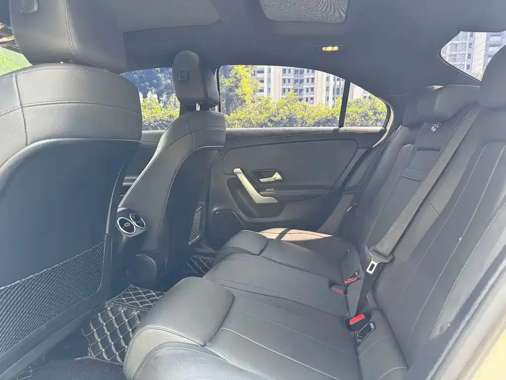 Mercedes-Benz A-Class 2021 из CN, фото 3