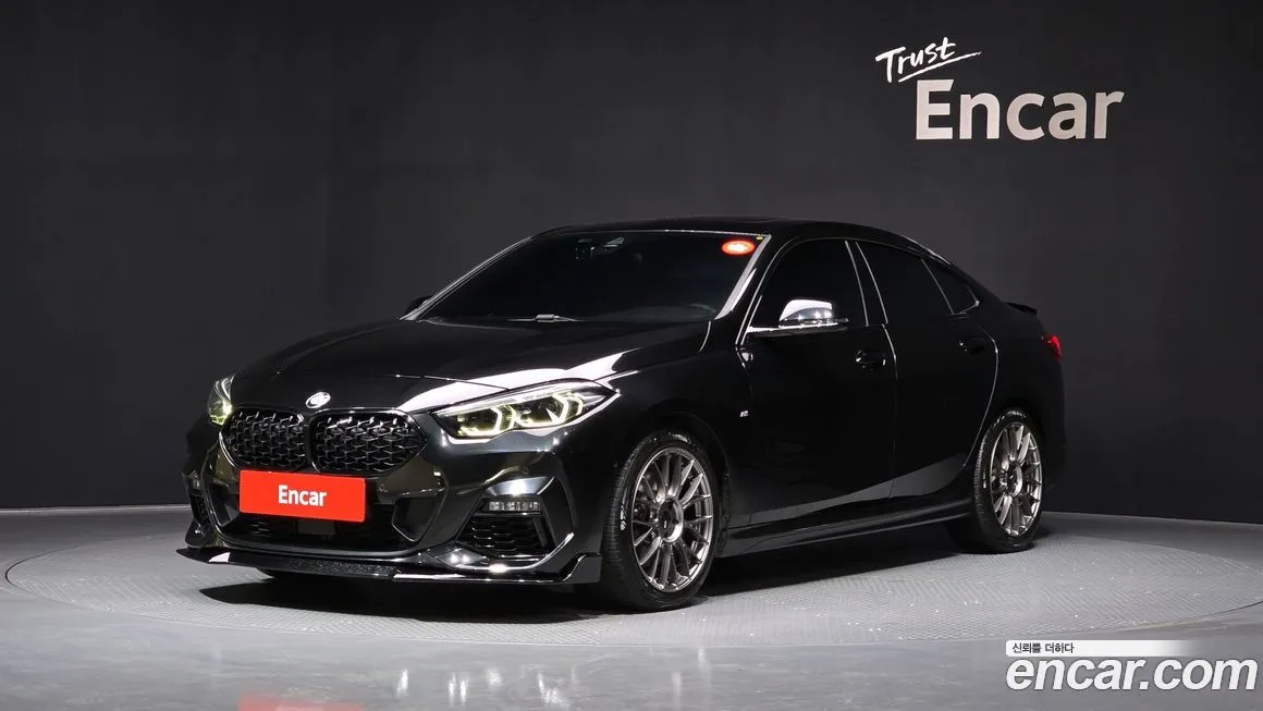 BMW 2-Series 220i M Sports 1