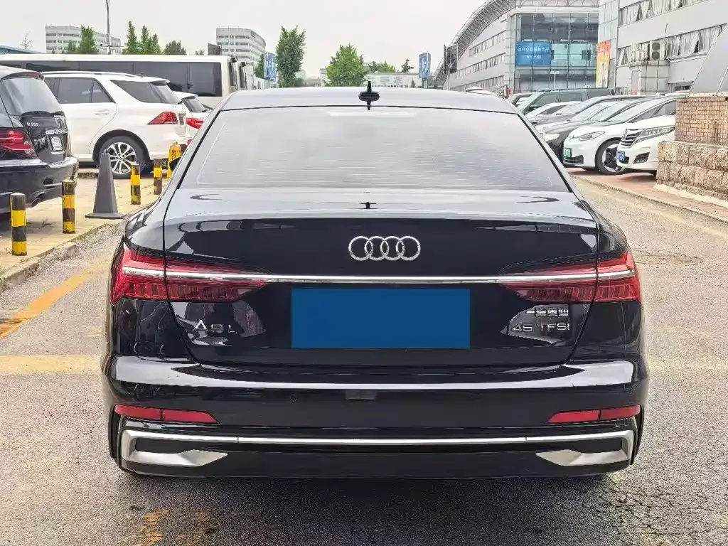 Audi A6L — фото 4