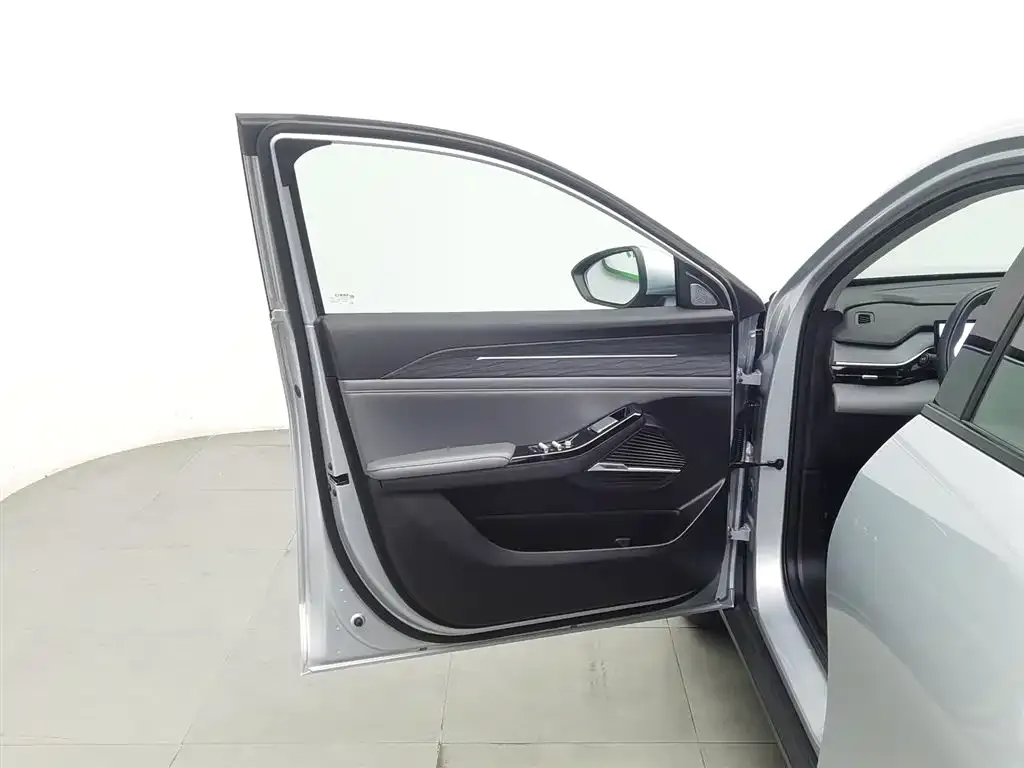 Geely Galaxy L6 2025 из CN, фото 6