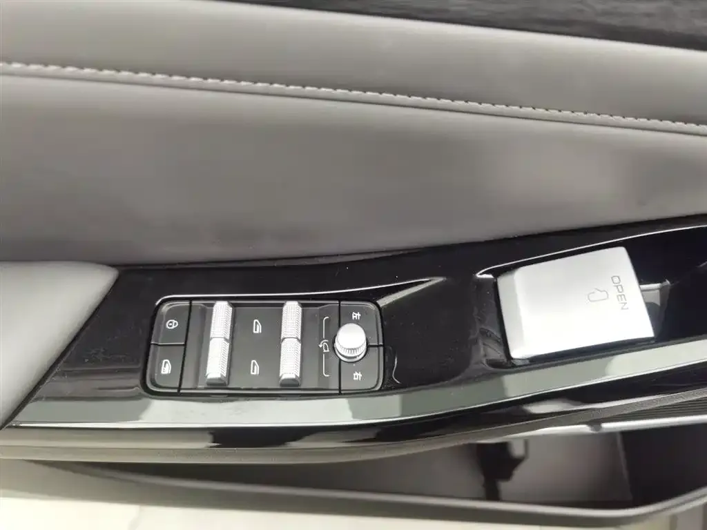 Geely Galaxy L6 2025 из CN, фото 4