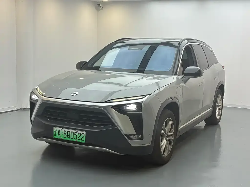 NIO ES8