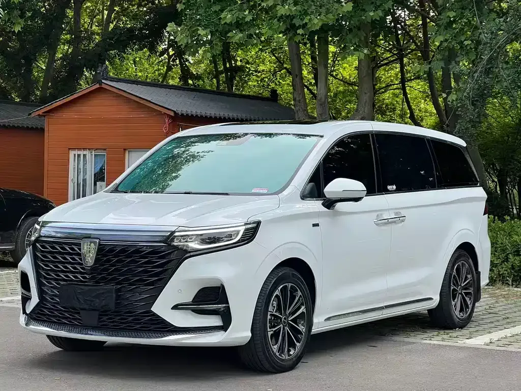 Roewe iMAX8 2022 из CN, фото 1