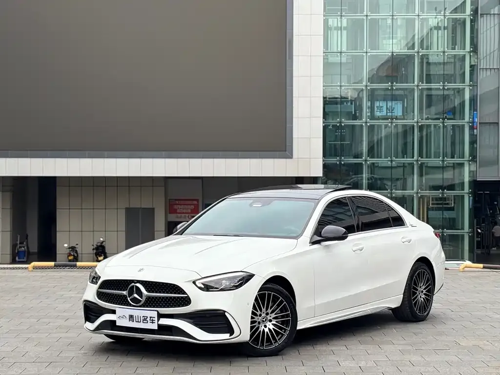 Mercedes-Benz C-Class — фото 1
