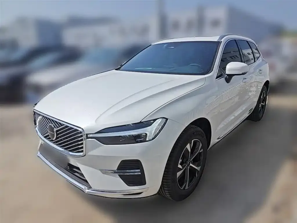 Volvo XC60 — фото 1