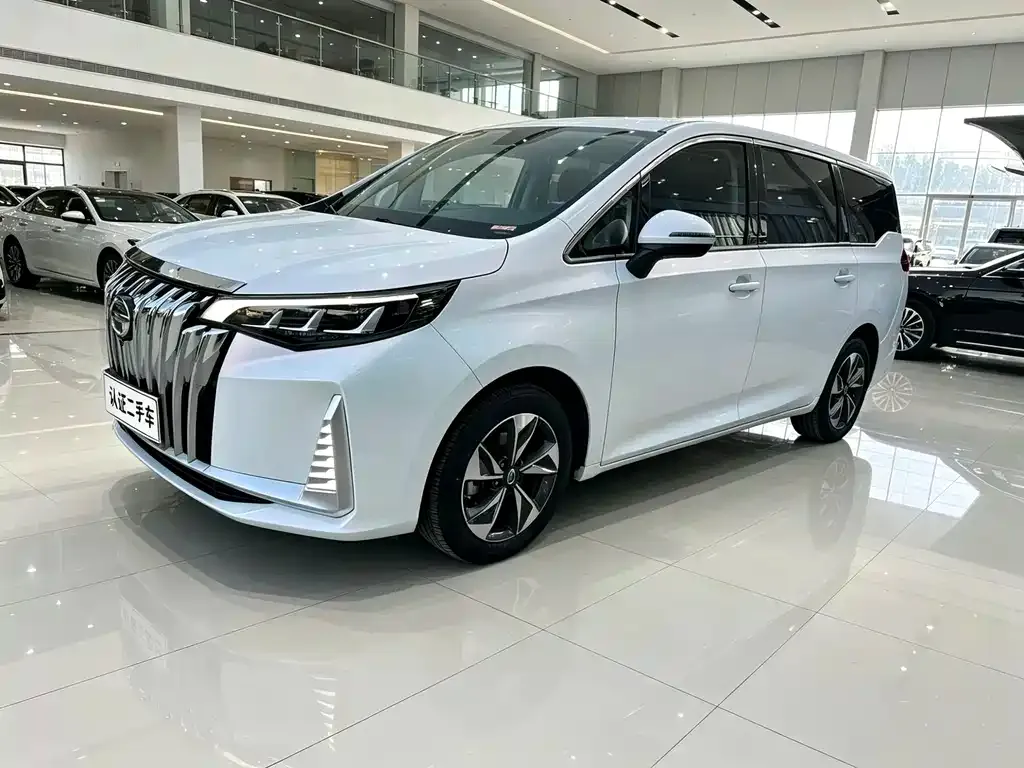 GAC Motor Trumpchi M6 — фото 1