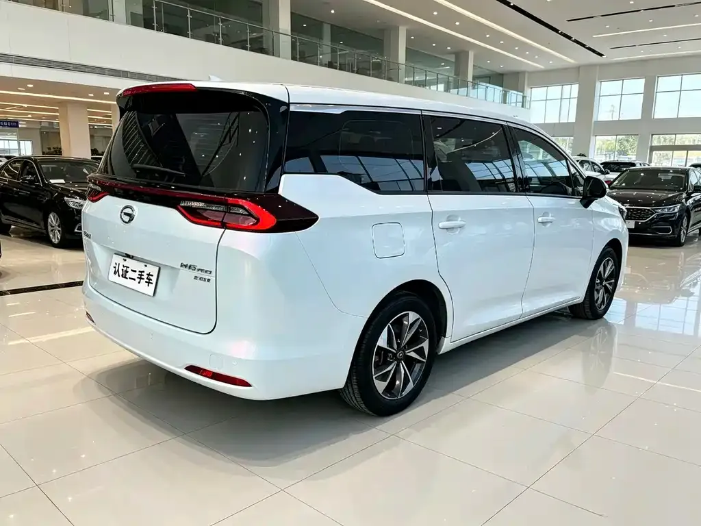 GAC Motor Trumpchi M6 — фото 3
