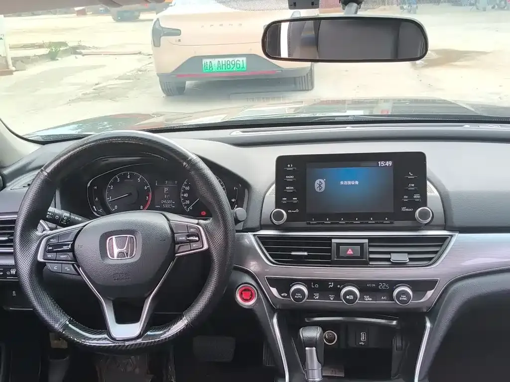Honda Accord — фото 9